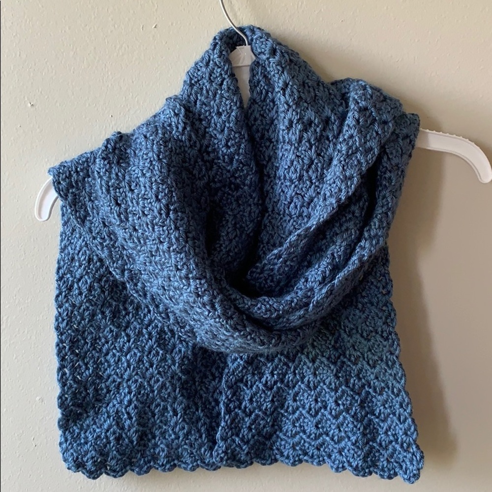 Hand knit scarf